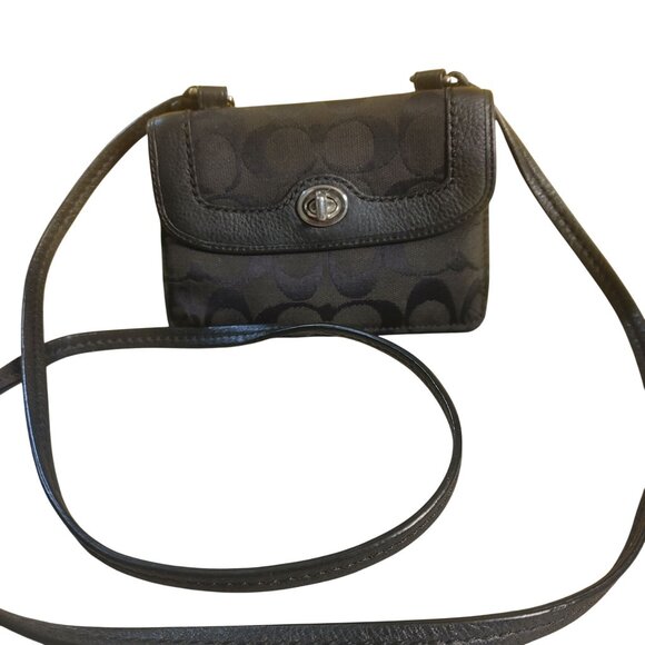 Coach Signature Black Crossbody Wallet Canvas Leather Turnlock Closure Compact - Picture 1 of 12